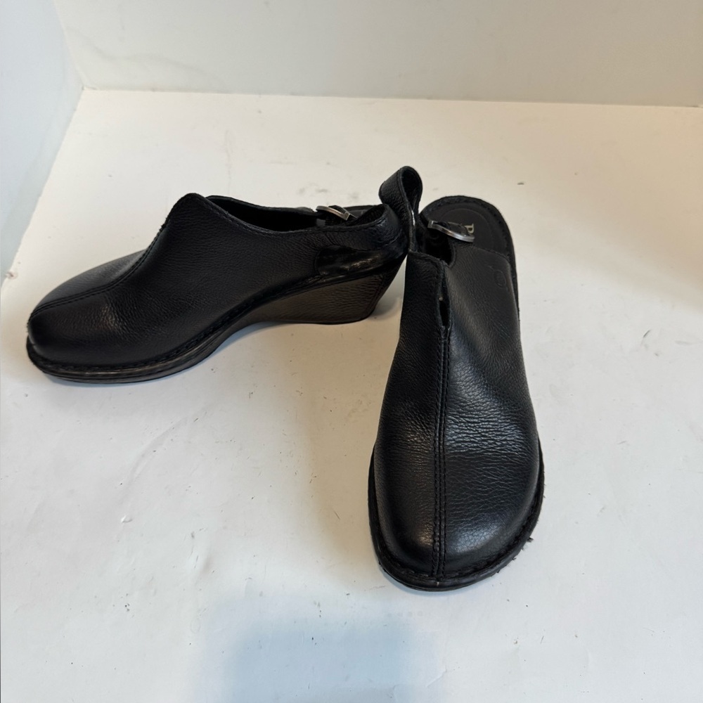 Born Black Leather Wedge Clogs | Comfort Slip-On Shoes. Size 9 - Picture 4 of 15